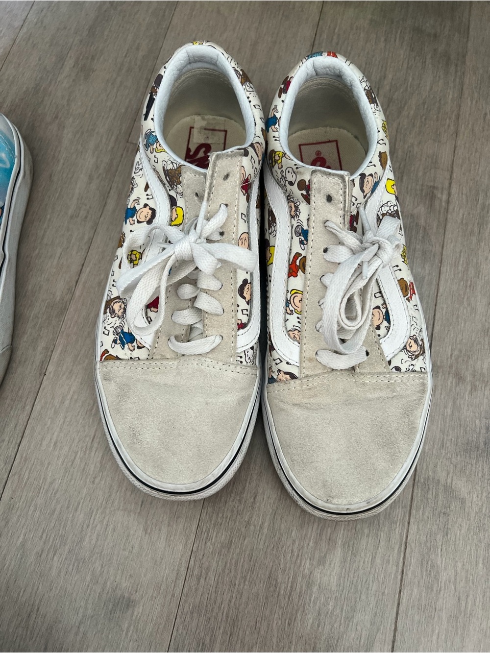 Peanuts Vans Low-Top Sneakers in White and Beige